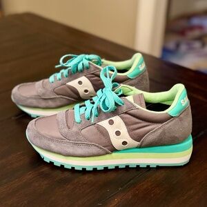 Saucony Jazz Triple Sneaker Size 6 Gray Suede with Aqua Lime & White Details